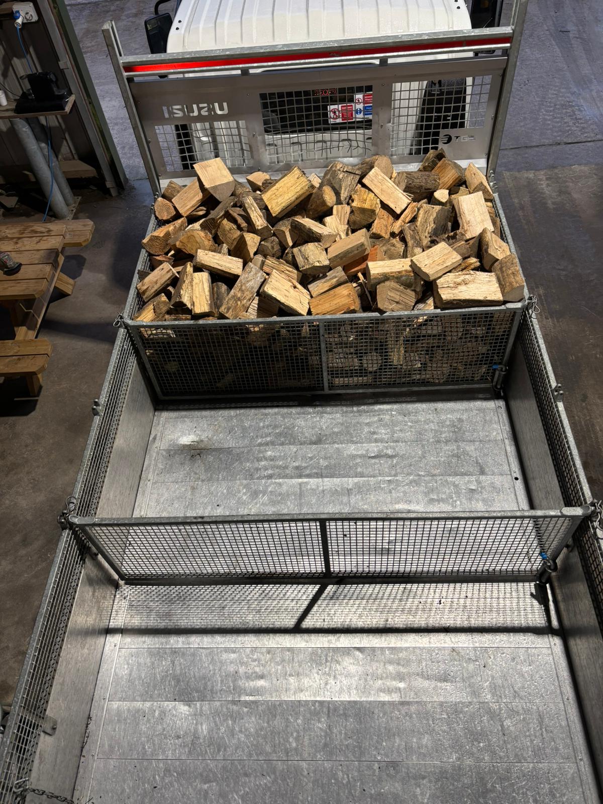 1 bay of logs with stacking service